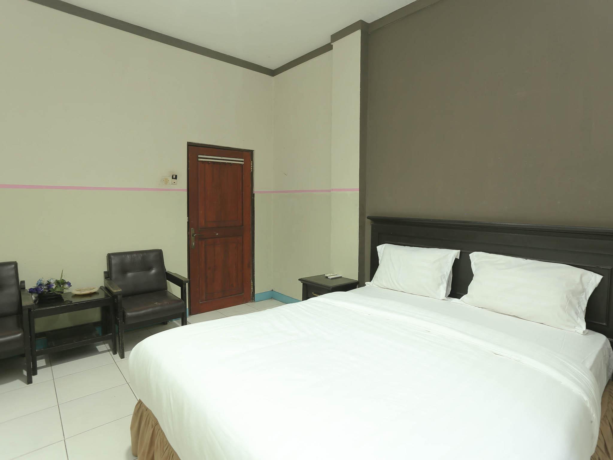 Urbanview Hotel Kharisma Banjarmasin Banjarmasin  Bagian luar foto