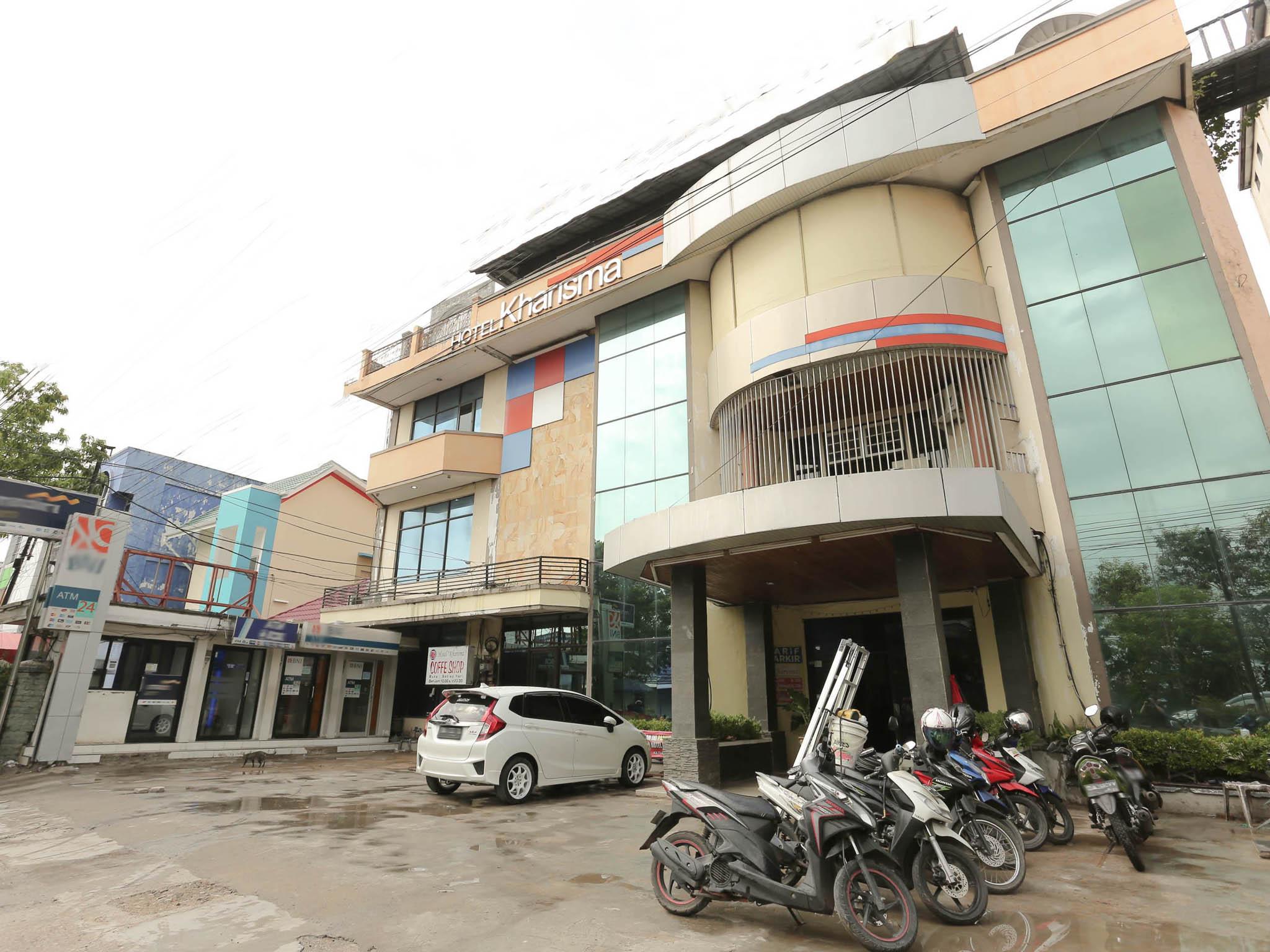 Urbanview Hotel Kharisma Banjarmasin Banjarmasin  Bagian luar foto