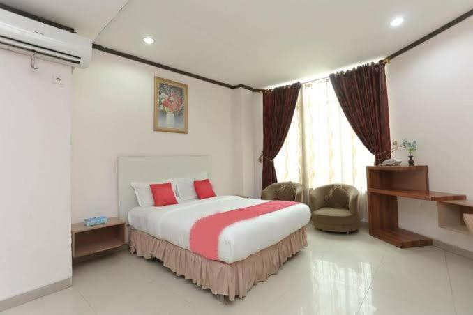 Urbanview Hotel Kharisma Banjarmasin Banjarmasin  Bagian luar foto