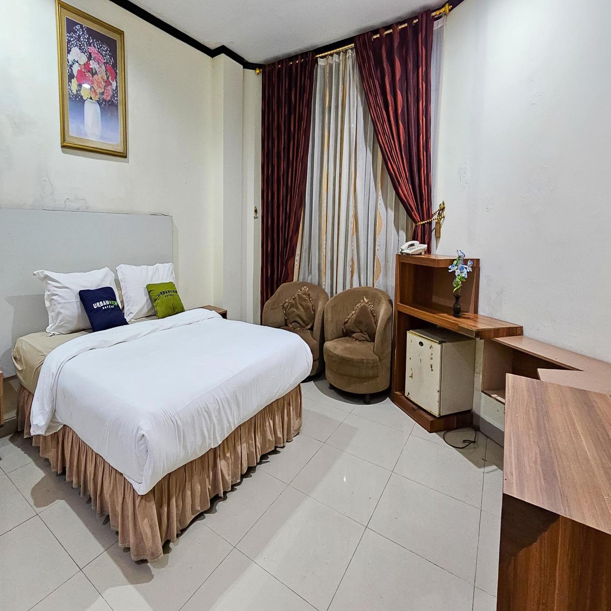 Urbanview Hotel Kharisma Banjarmasin Banjarmasin  Bagian luar foto