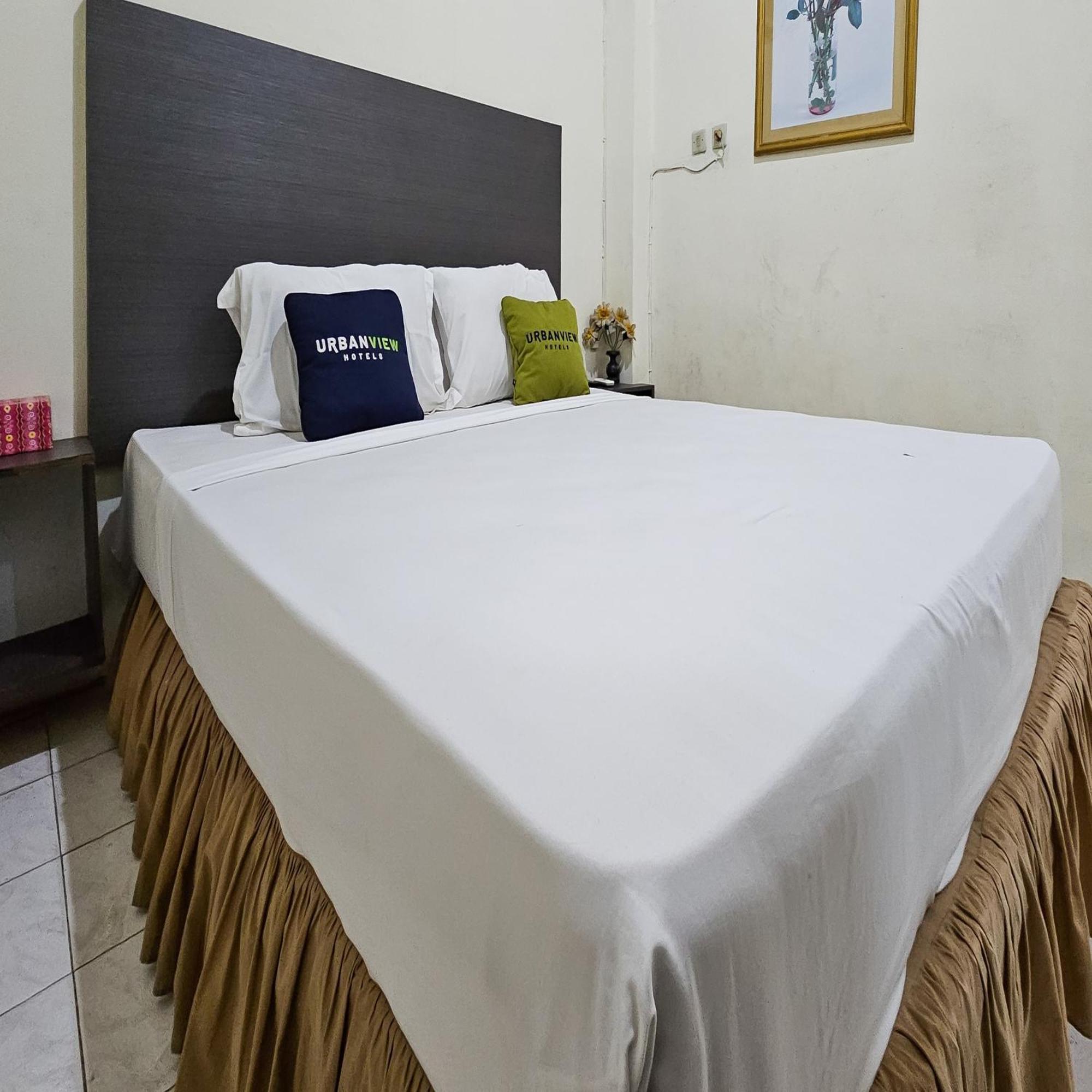 Urbanview Hotel Kharisma Banjarmasin Banjarmasin  Bagian luar foto